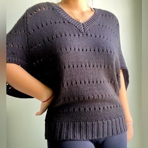 Black oversized knit sweater in size small. Never used but no tags.